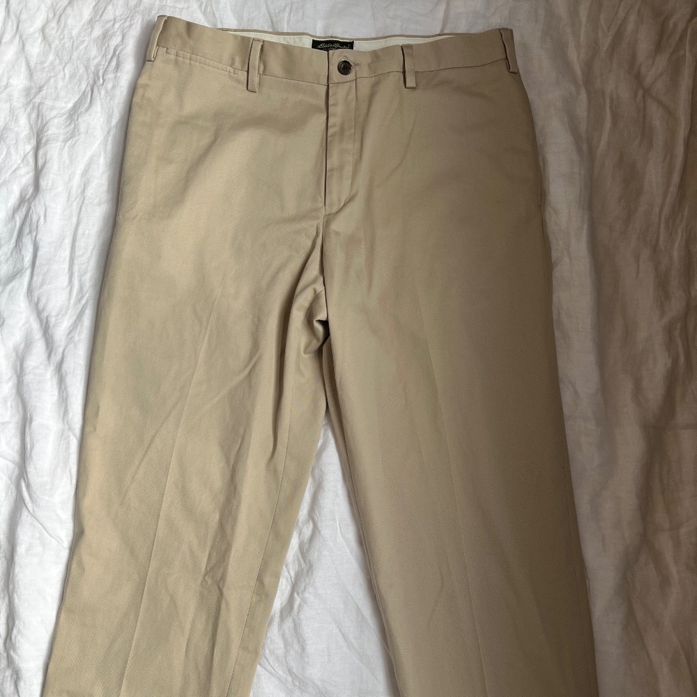 Eddie Bauer 38 Wrinkle-Free Relaxed Fit Comfort Waist Flat Front Dress Khaki